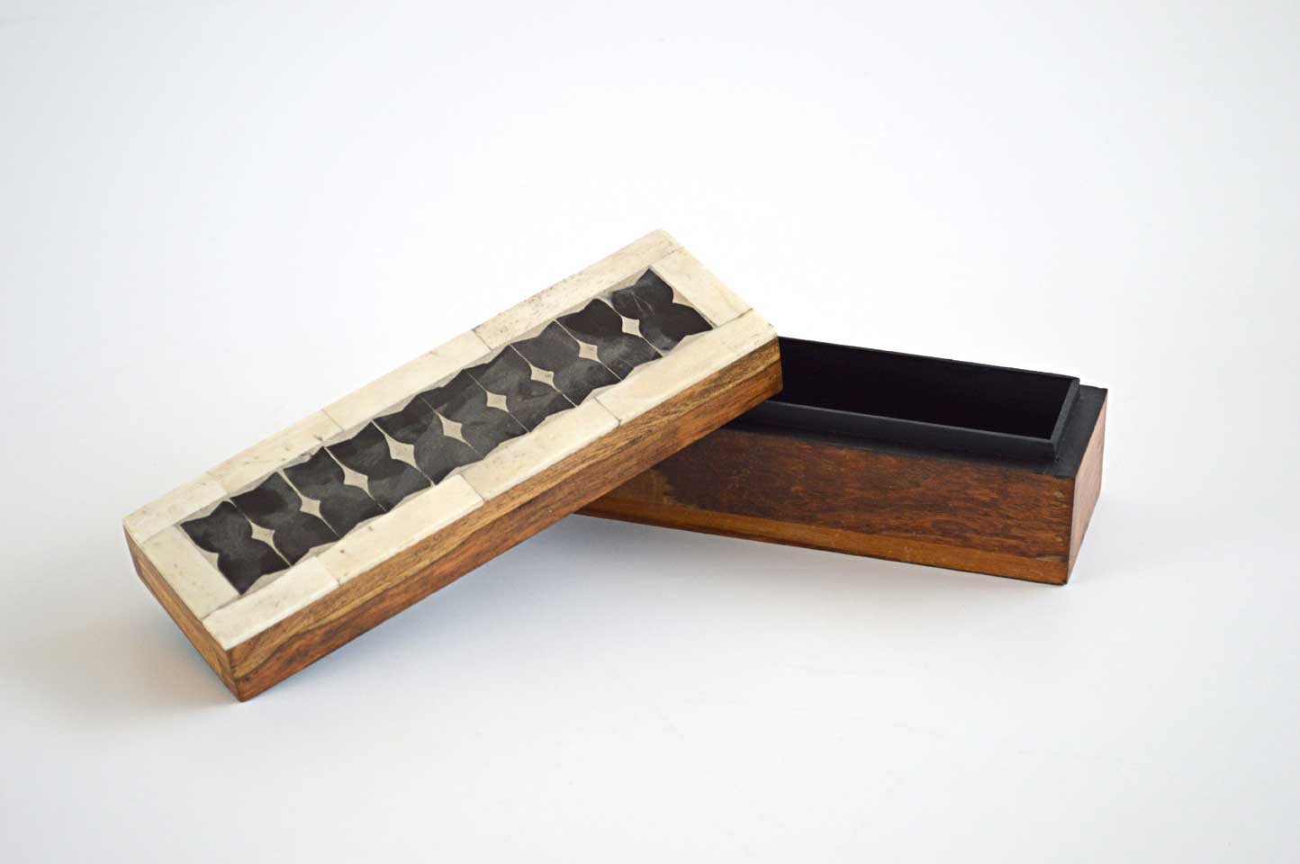 Scatola in Legno e Osso - lapagoda.net