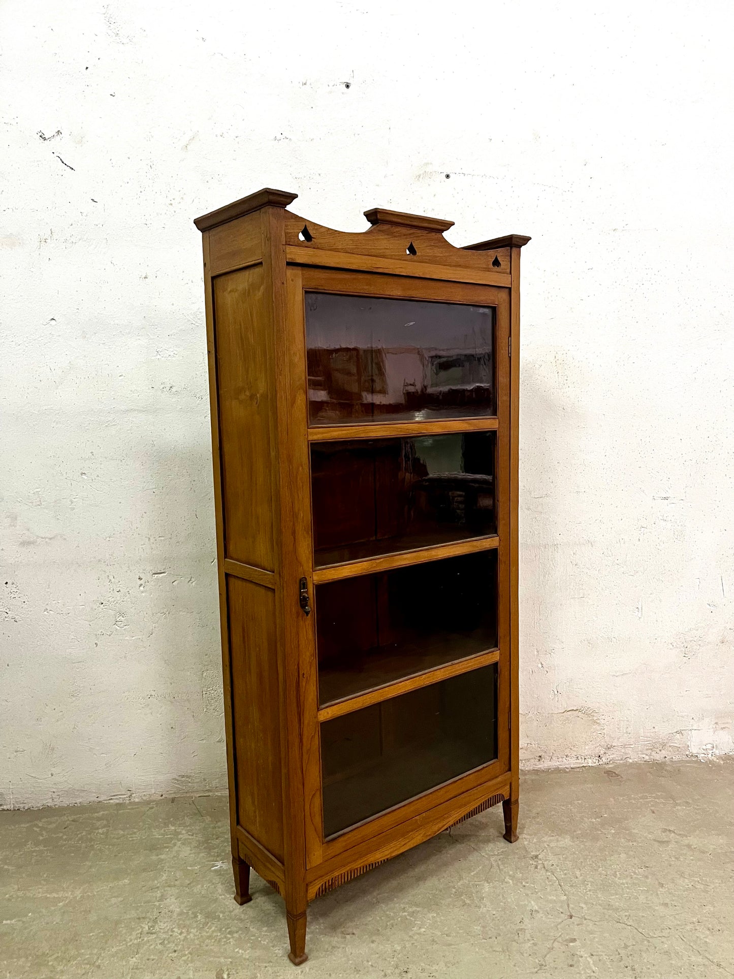 Vetrinetta coloniale in teak