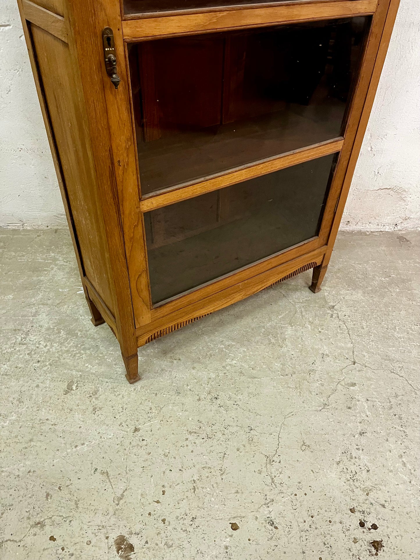 Vetrinetta coloniale in teak