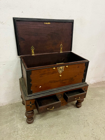 Baule coloniale intarsiato ebano e teak