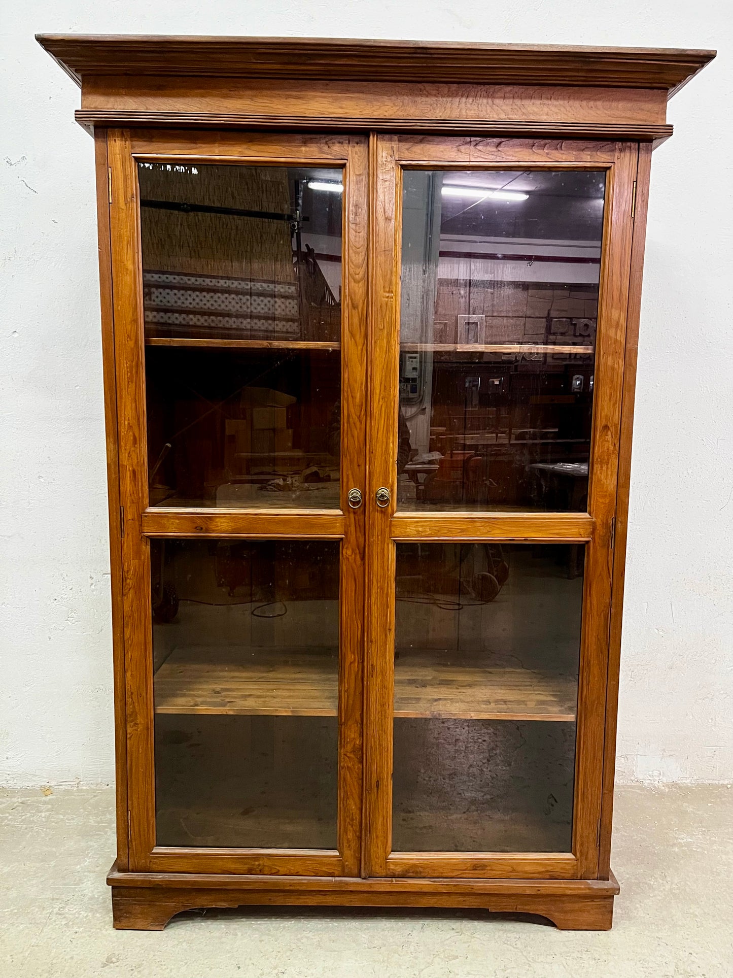 Vetrina coloniale in legno massiccio di teak