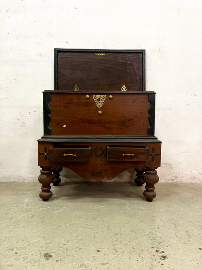 Baule coloniale intarsiato ebano e teak