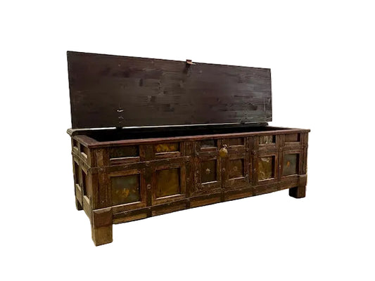 Baule indiano originale antico con frontale decorato in teak