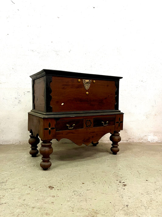 Baule coloniale intarsiato ebano e teak