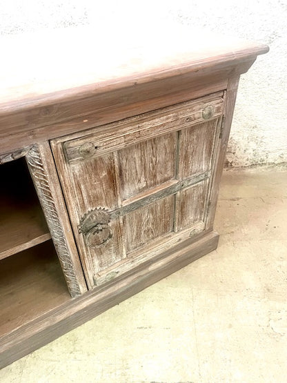 credenza indiana in legno massiccio 2 ante dettaglio anta in teak