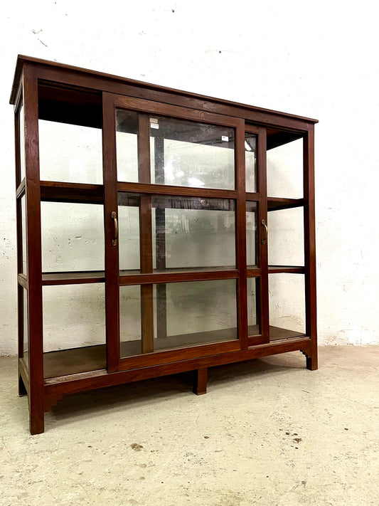 Vetrina espositore coloniale in teak ante scorrevoli