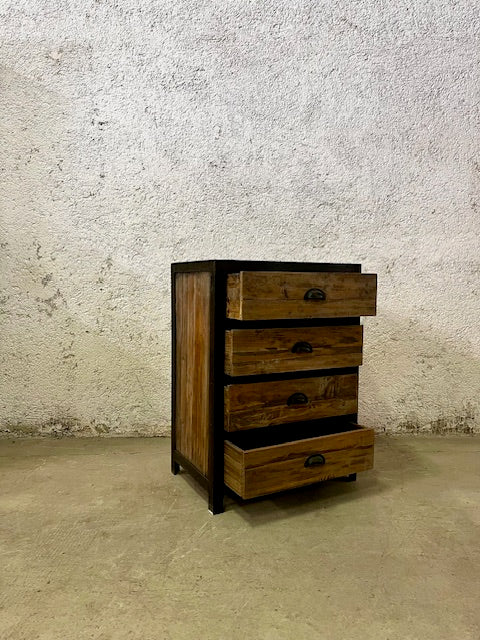 Cassettiera stile industrial in legno massiccio e ferro 4 cassetti