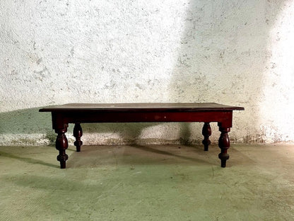 Tavolino d'epoca coloniale in mogano