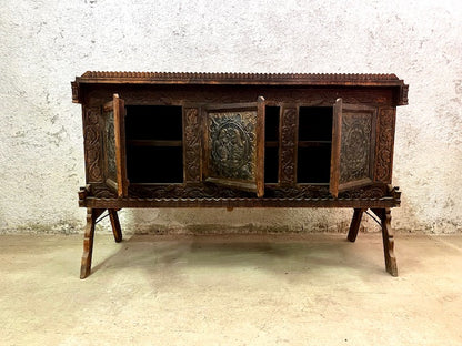 Mobile credenza indiana originale con fregi e decorazioni