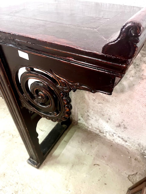 Consolle cinese antica in legno di Olmo laccato
