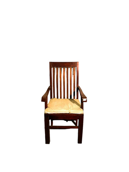 Sedia etnica con braccioli in legno massiccio acacia