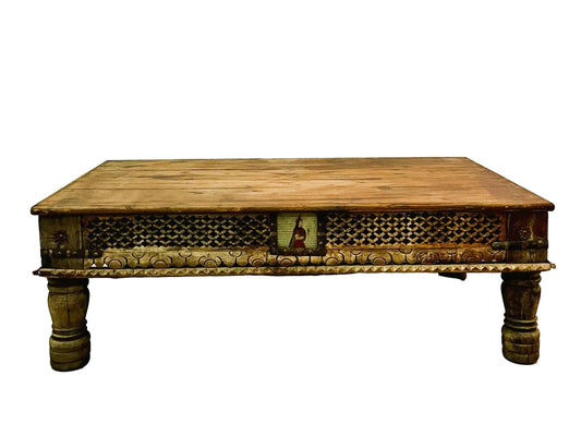 Tavolino indiano in Teak con fregio intarsiato e vetri dipinti frontale