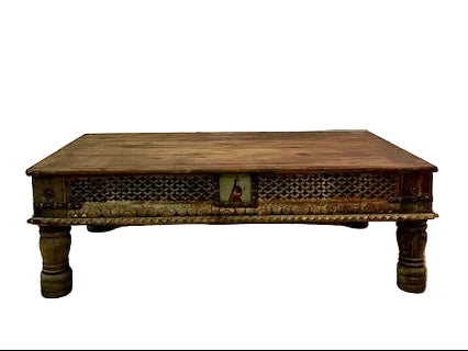 Tavolino indiano in Teak con fregio intarsiato e vetri dipinti frontale