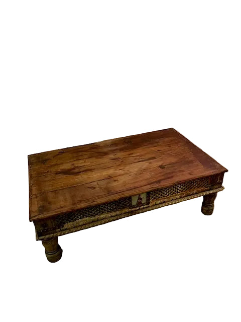 Tavolino indiano in Teak con fregio intarsiato e vetri dipinti piano 