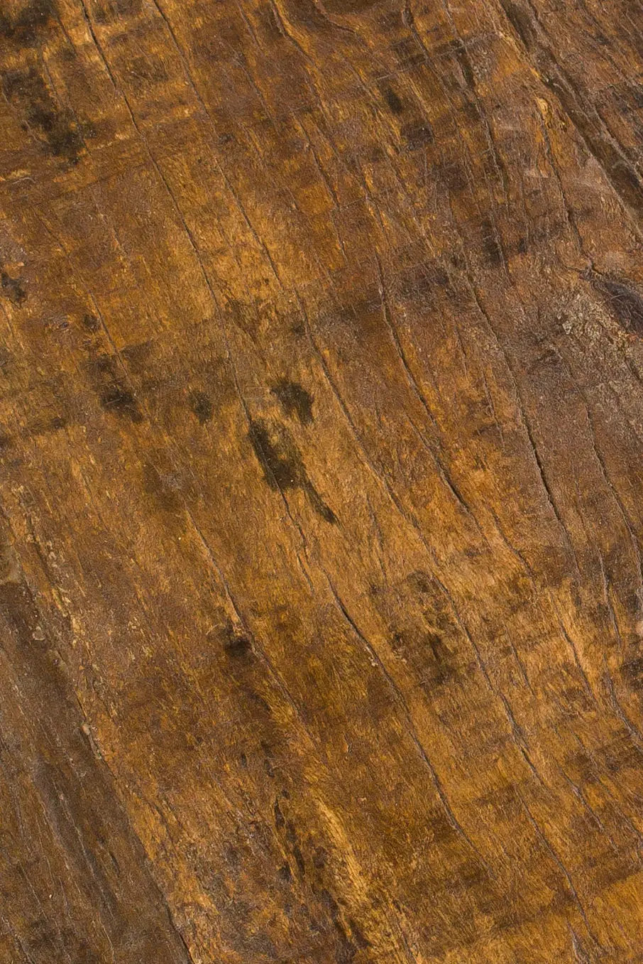Tavolino vintage quadrato 70 × 70 cm con piano in legno e base in ferro