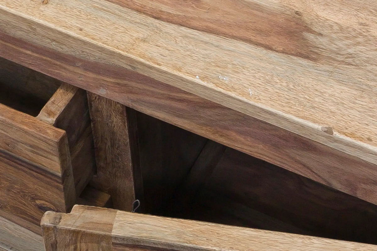Credenza etnica in legno di Sheesham, vista completa con 2 ante e 4 cassetti dettaglio.