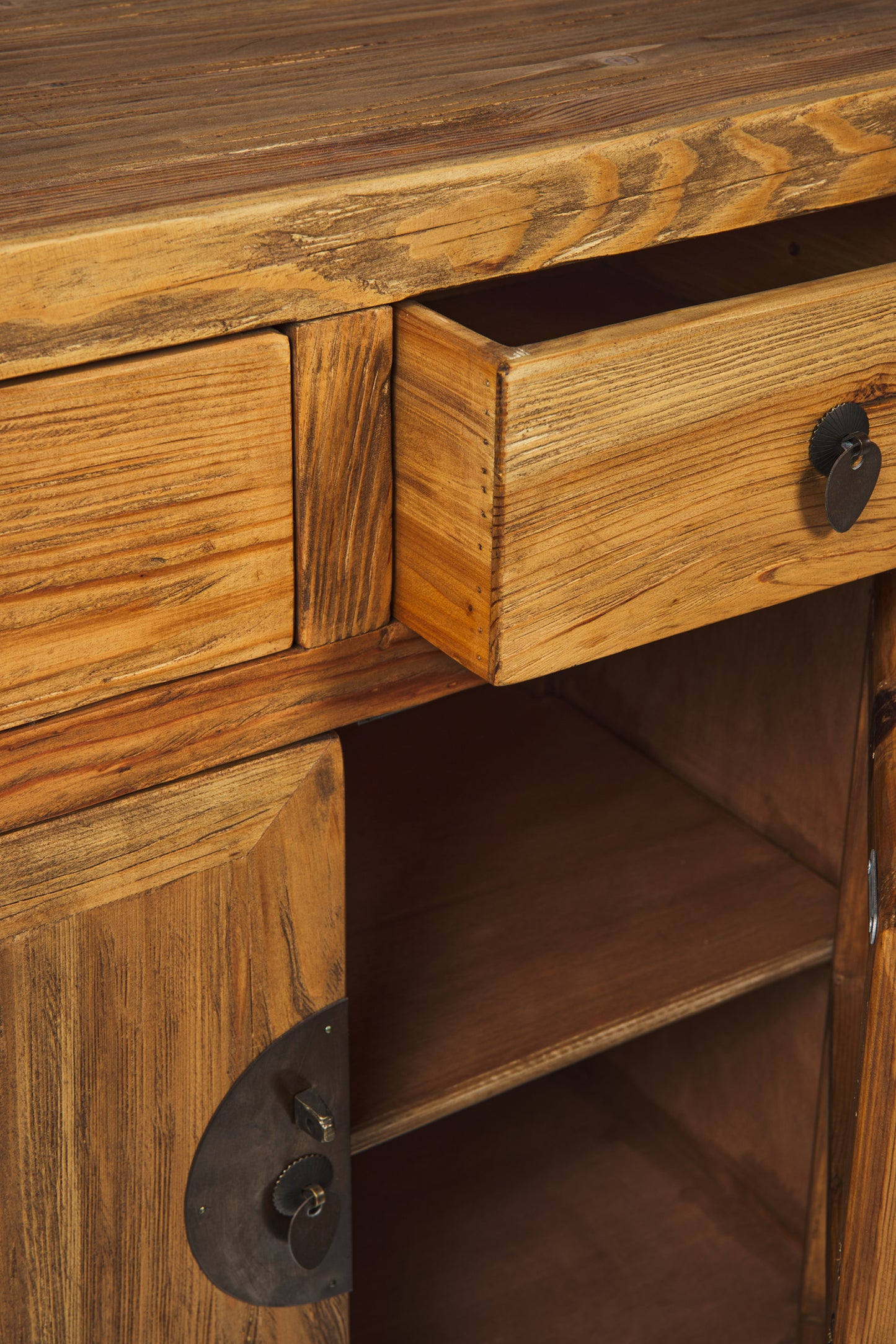 Credenza stile cinese 4 ante 4 cassetti in legno massiccio