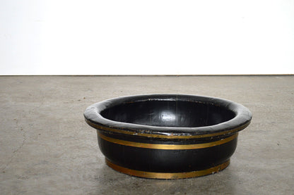 contenitore tondo cina laccato nero con borchia ottone artigianato etnico onlina 