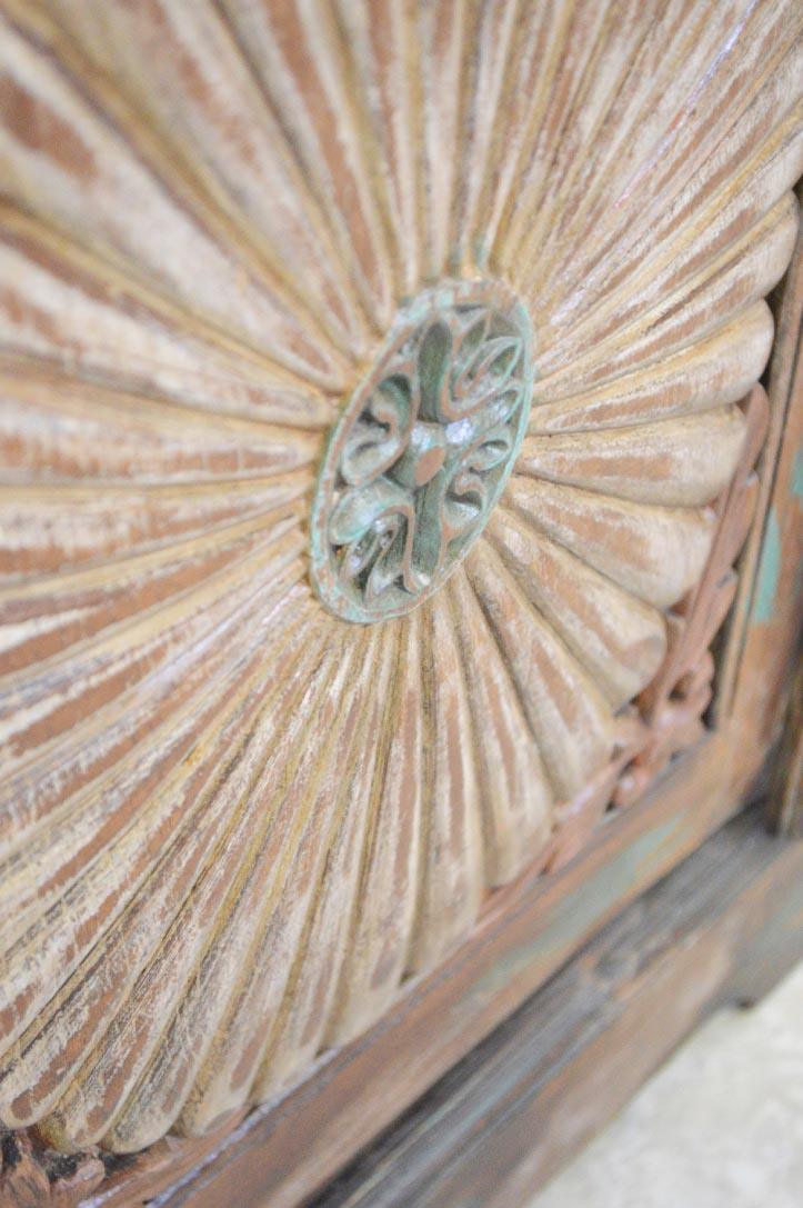 Mobile armadietto etnico india porte vecchie in legno massello con fregio frontale dipinto 1 anta 1 cassetto - lapagoda.net